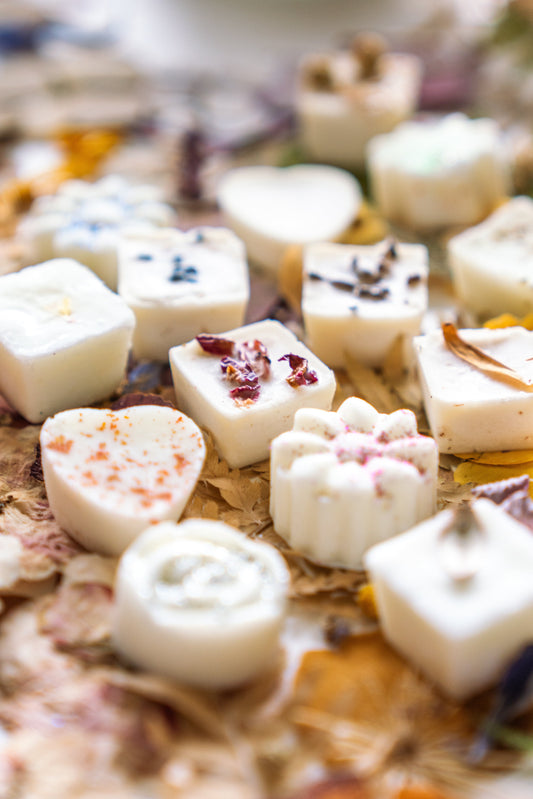 mix of soy melts or wax tarts in different fragrances for your ceramic burner